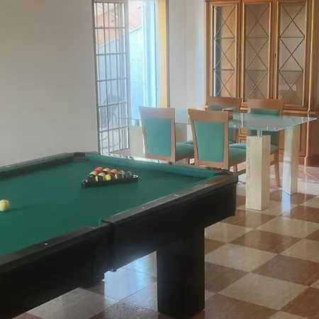 Casa Do Piscina Aquecida, Quartos * 에스피뇨