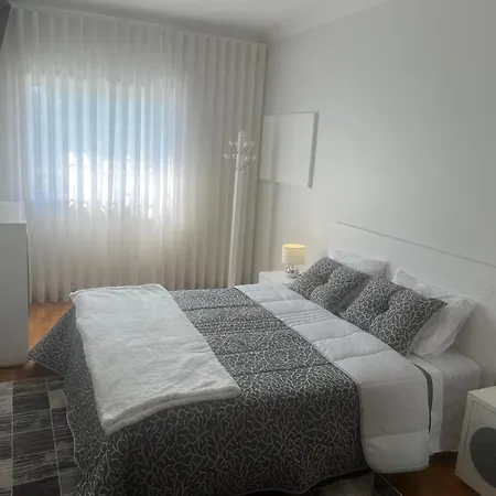 Casa Do Piscina Aquecida, Quartos 홈스테이 에스피뇨